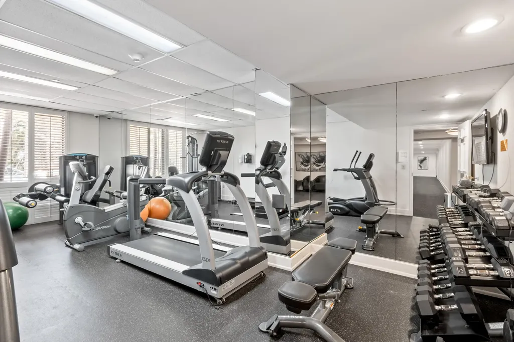 3100 NE 48th Street Fort Lauderdale FL 33308
