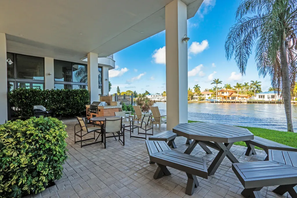 3100 NE 48th Street Fort Lauderdale FL 33308