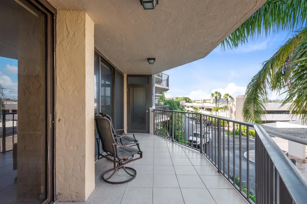859 Jeffery Street Boca Raton FL 33487