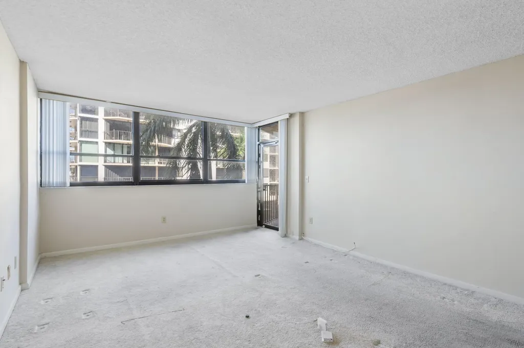 859 Jeffery Street Boca Raton FL 33487