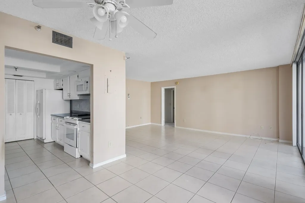 859 Jeffery Street Boca Raton FL 33487