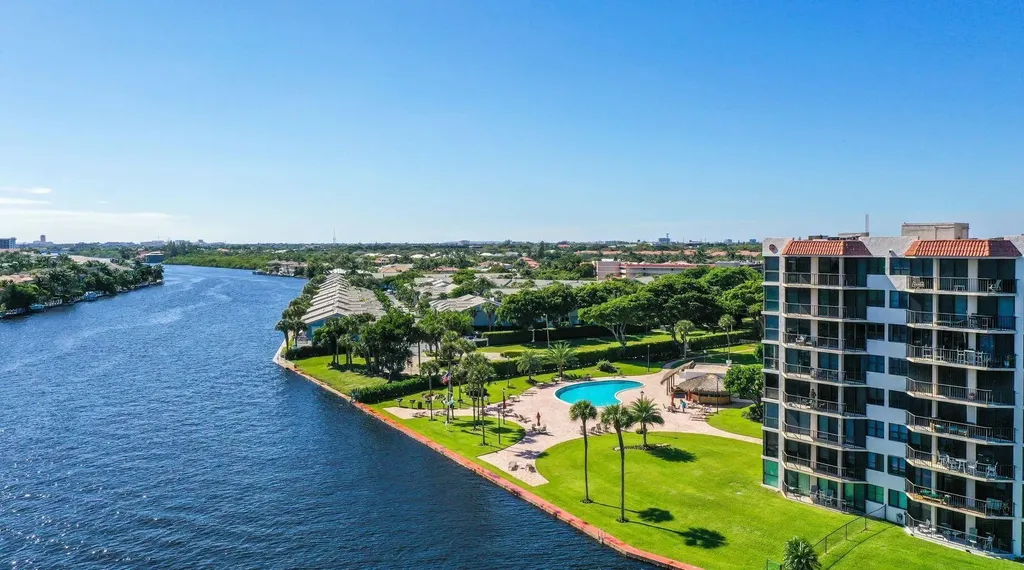 859 Jeffery Street Boca Raton FL 33487