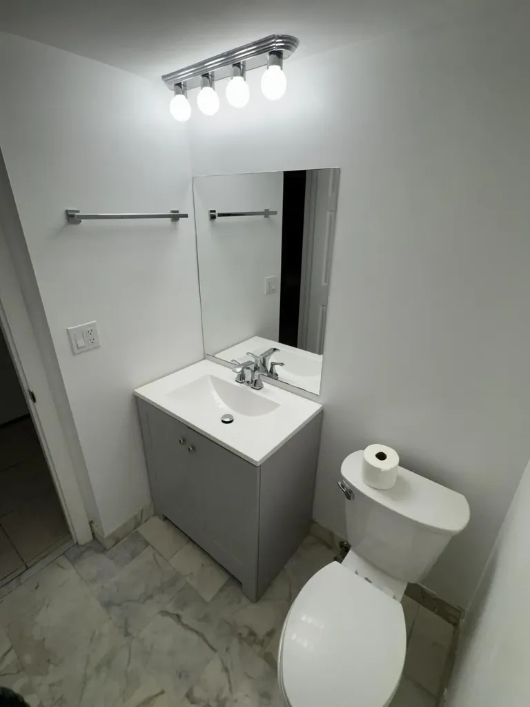 859 Jeffery Street Boca Raton FL 33487