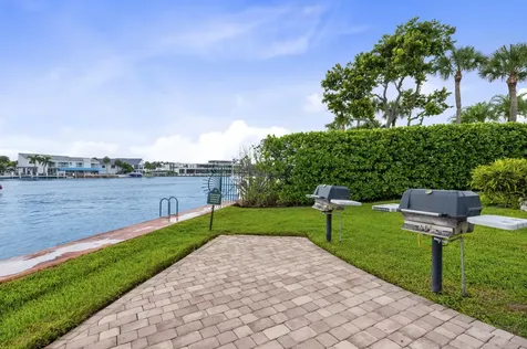 859 Jeffery Street Boca Raton FL 33487
