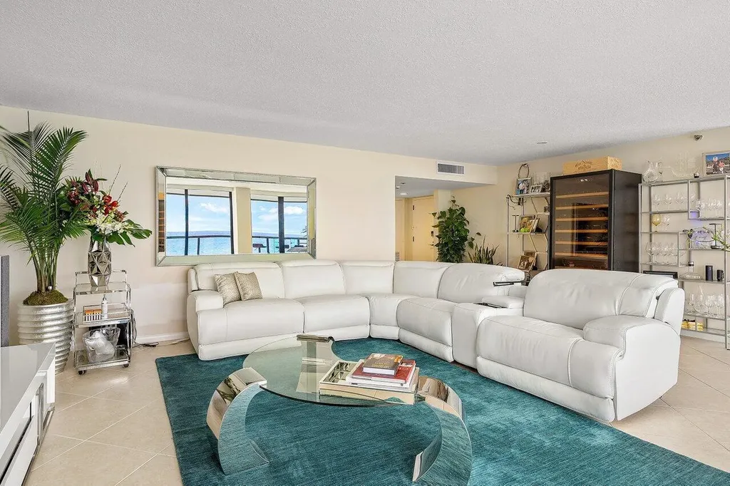 250 S Ocean Boulevard Boca Raton FL 33432