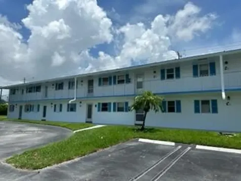 1115 Lake Terrace Boynton Beach FL 33426