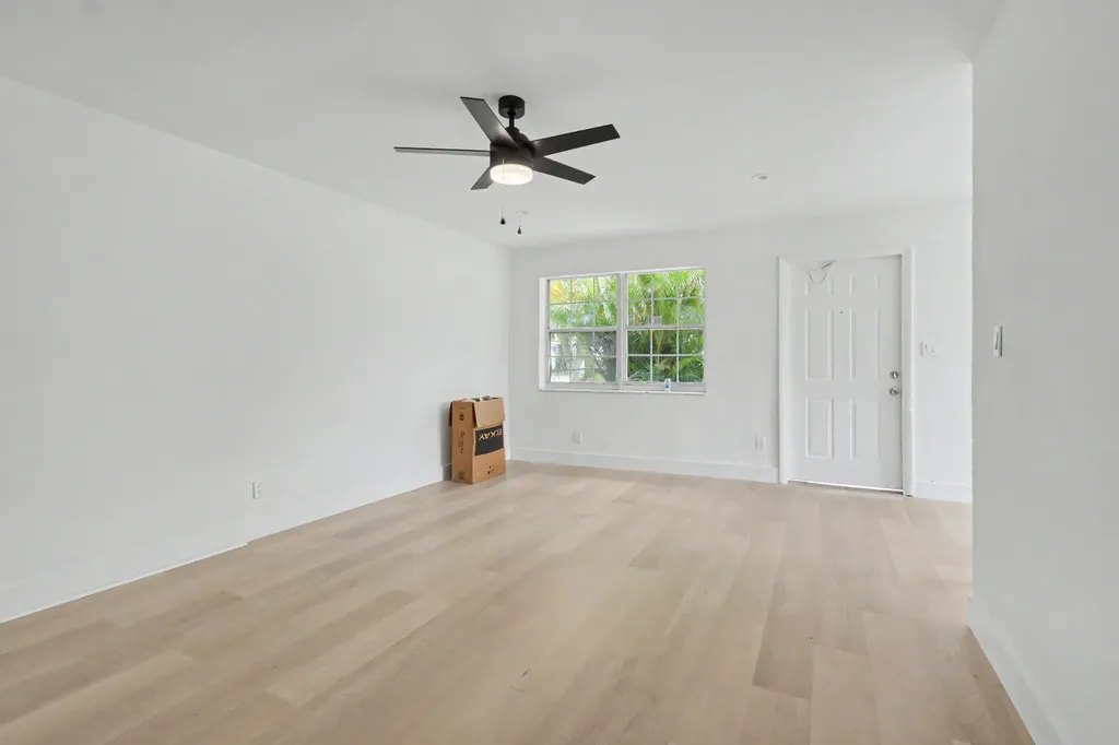 411B NE 57th Court Oakland Park FL 33334