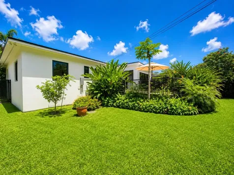 13231 NW 1st Avenue Miami FL 33168