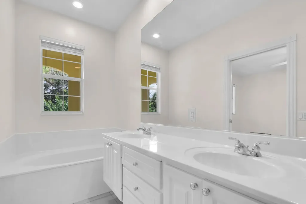 3183 E Community Drive Jupiter FL 33458