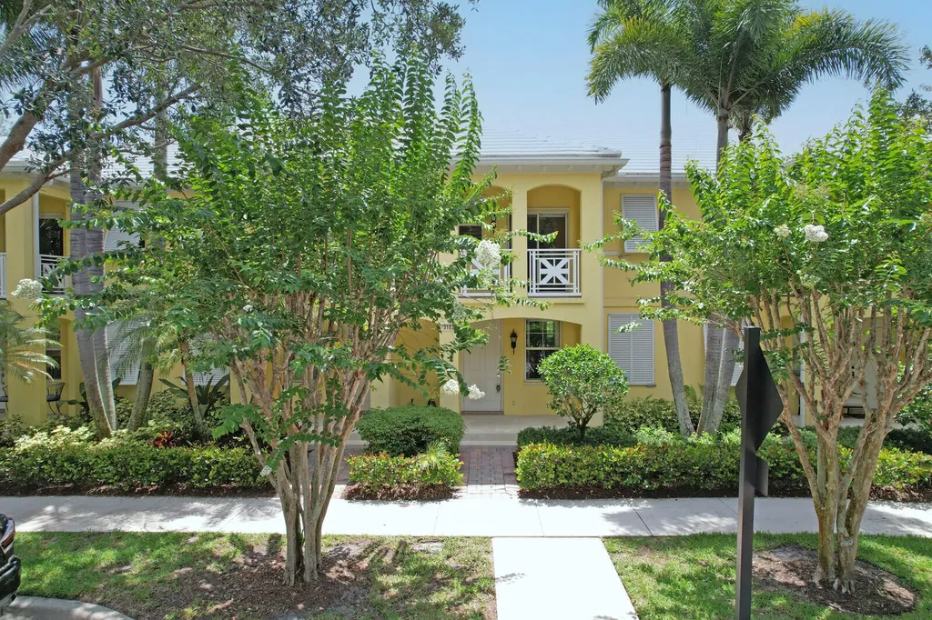 3183 E Community Drive Jupiter FL 33458