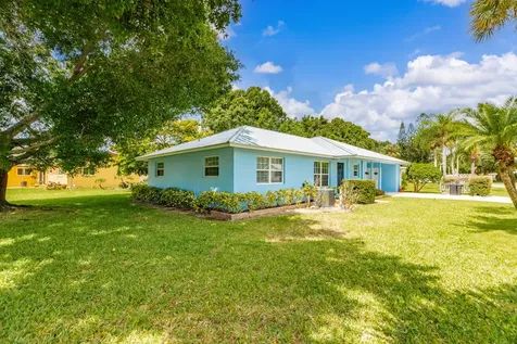 1425 20th Avenue Vero Beach FL 32960