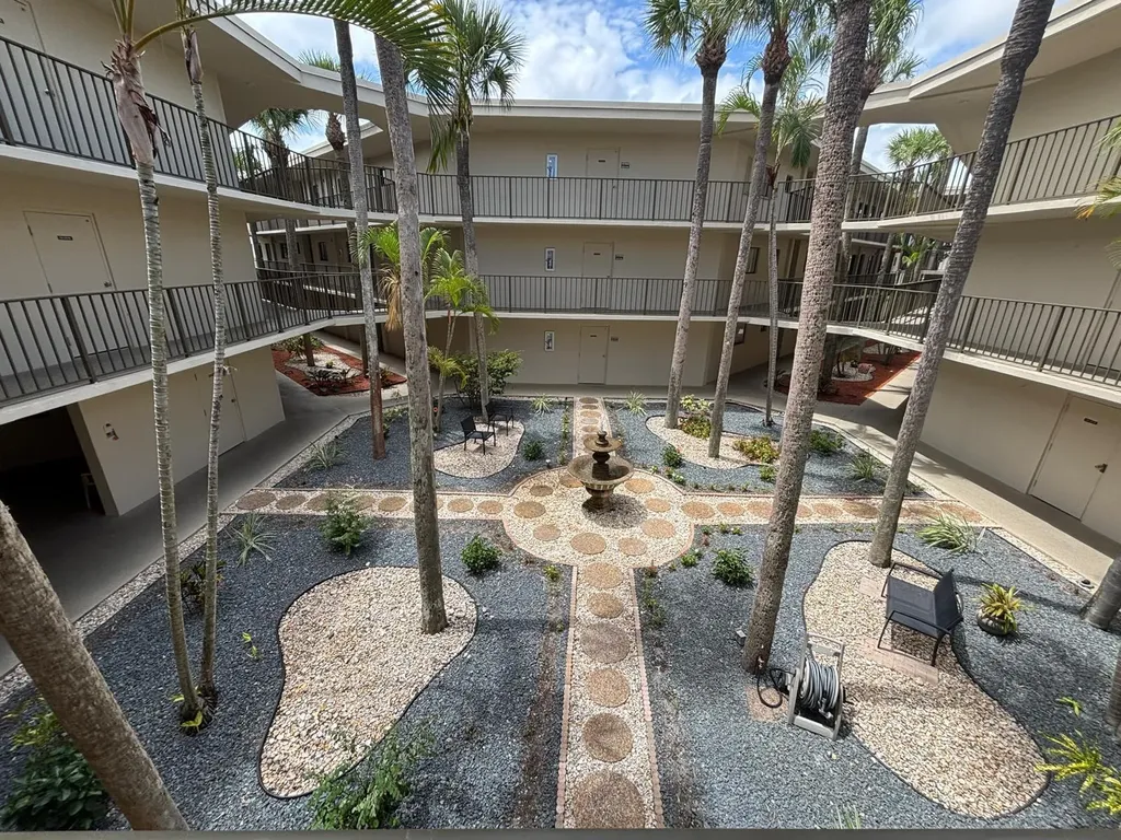 5340 Las Verdes Circle Delray Beach FL 33484