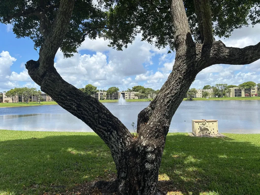 5340 Las Verdes Circle Delray Beach FL 33484