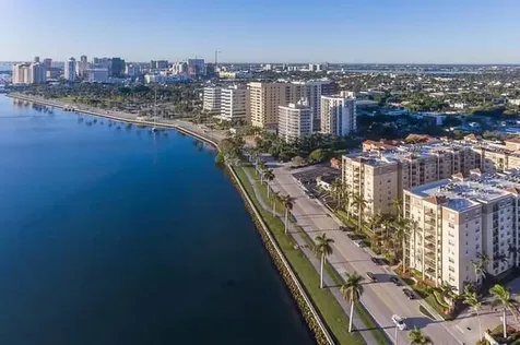 1805 N Flagler Drive West Palm Beach FL 33407