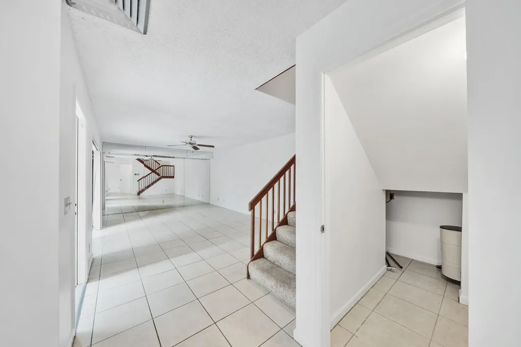 713 NW 99th Circle Plantation FL 33324