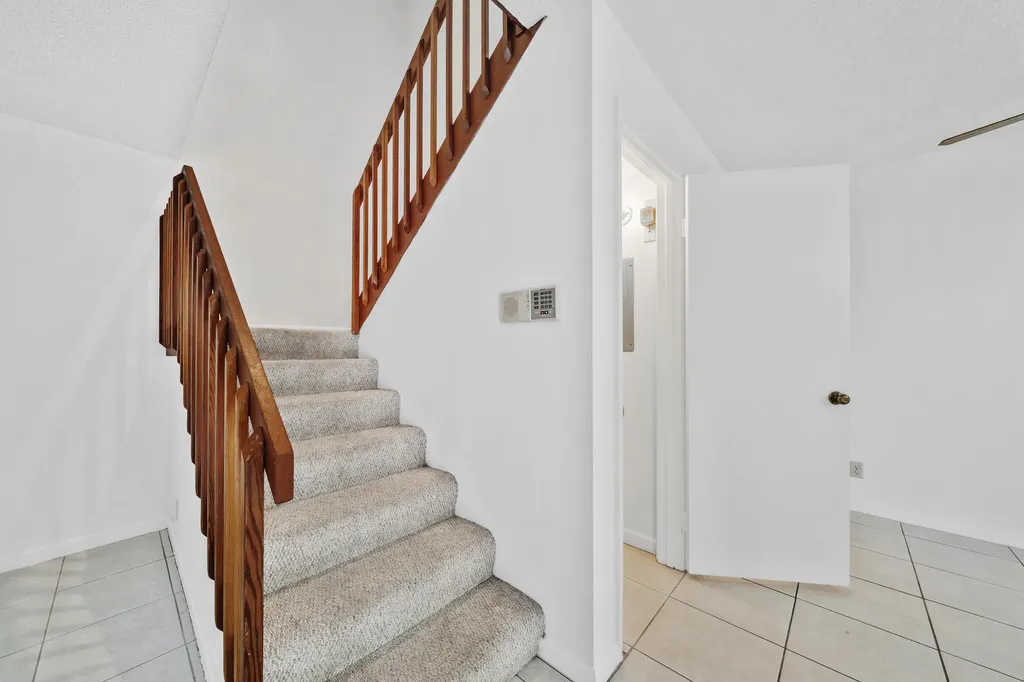 713 NW 99th Circle Plantation FL 33324