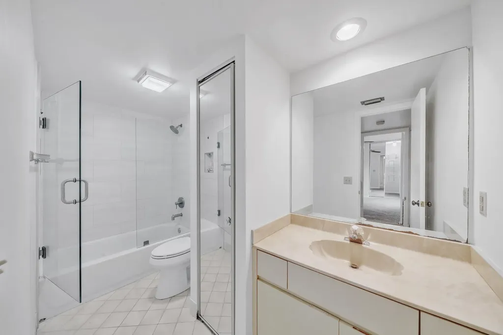 713 NW 99th Circle Plantation FL 33324