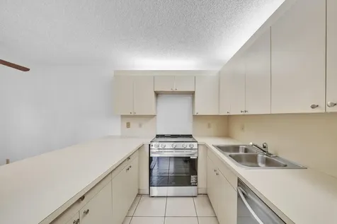 713 NW 99th Circle Plantation FL 33324