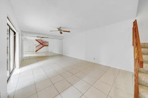 713 NW 99th Circle Plantation FL 33324