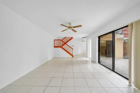 713 NW 99th Circle Plantation FL 33324