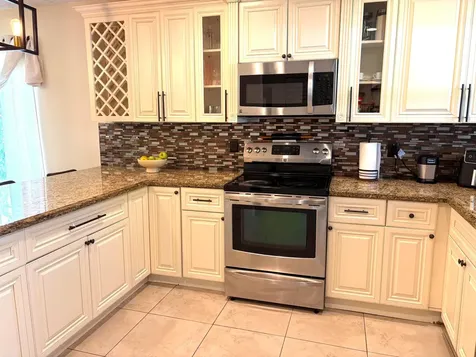 2615 Roosevelt Street Hollywood FL 33020