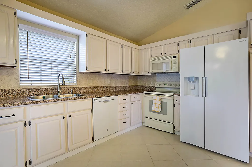 124 Adobe Circle Jupiter FL 33458