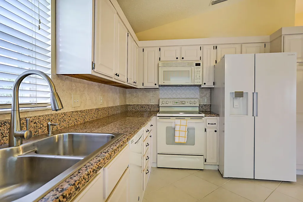 124 Adobe Circle Jupiter FL 33458