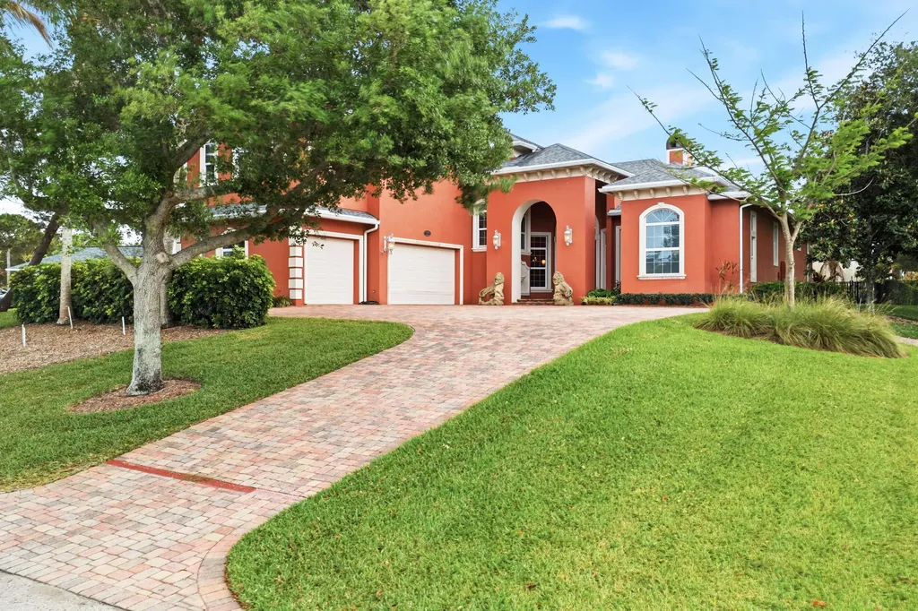 9742 SE Highborne Way Hobe Sound FL 33455