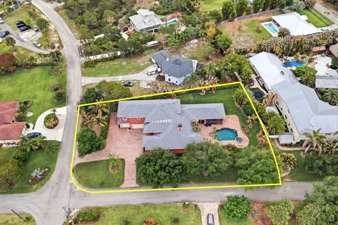 9742 SE Highborne Way Hobe Sound FL 33455