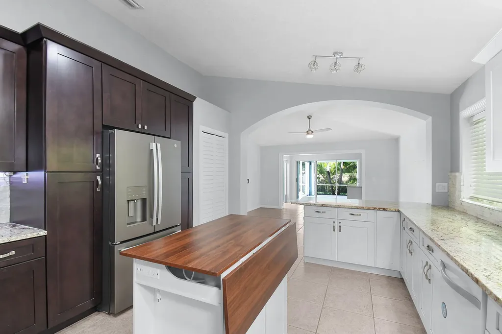 1959 NW Marsh Rabbit Lane Jensen Beach FL 34957