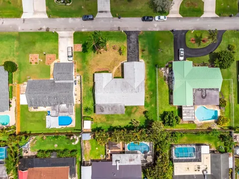 121 W Cypress Road Greenacres FL 33467