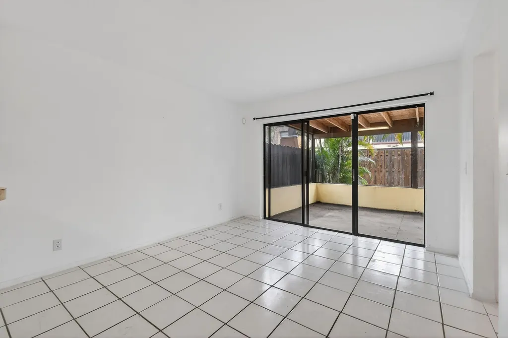 3502 Gardens E Drive Palm Beach Gardens FL 33410