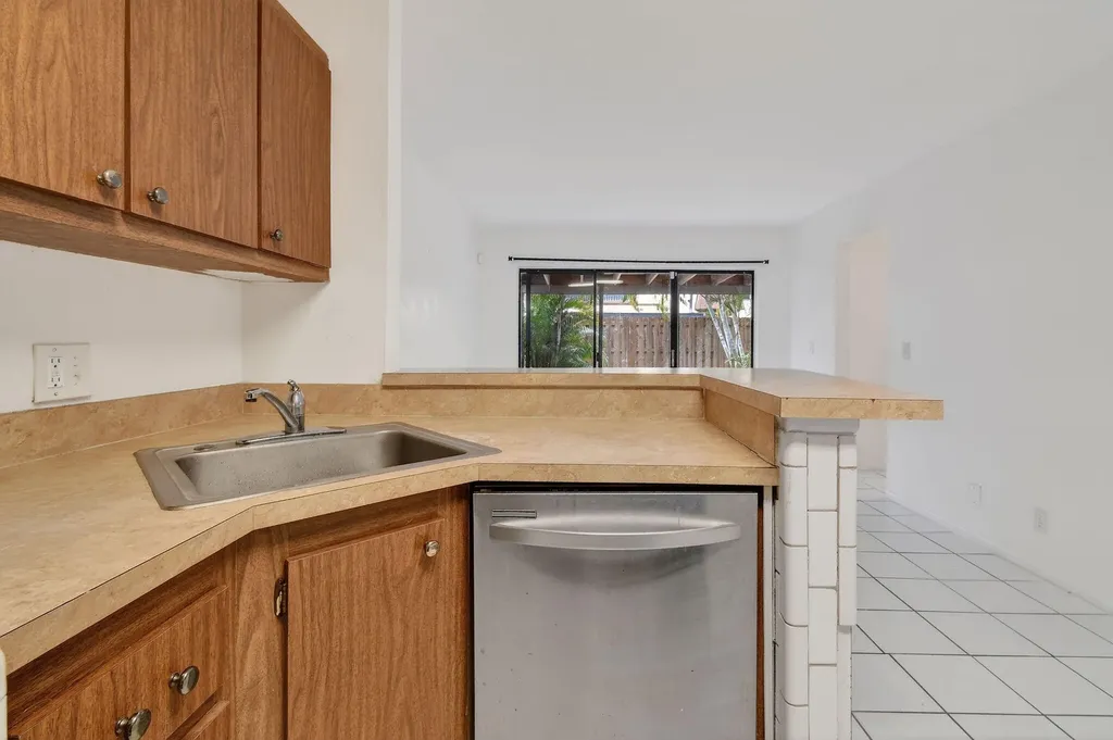 3502 Gardens East Drive Palm Beach Gardens FL 33410