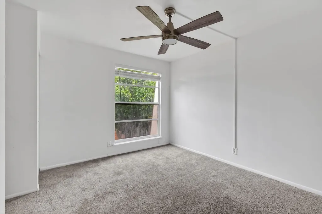 3502 Gardens E Drive Palm Beach Gardens FL 33410