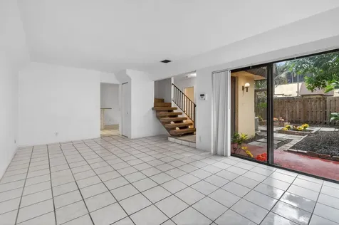 3502 Gardens E Drive Palm Beach Gardens FL 33410