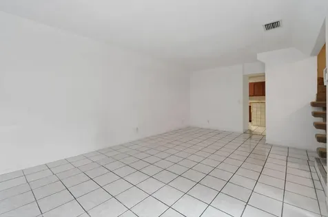 3502 Gardens E Drive Palm Beach Gardens FL 33410