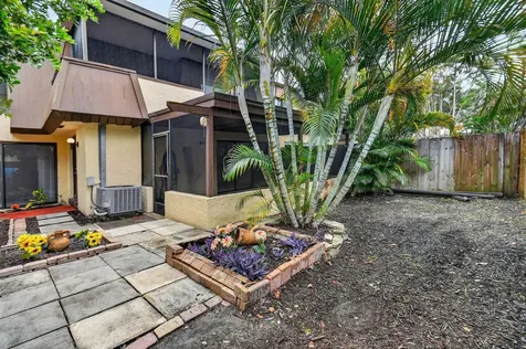 3502 Gardens E Drive Palm Beach Gardens FL 33410