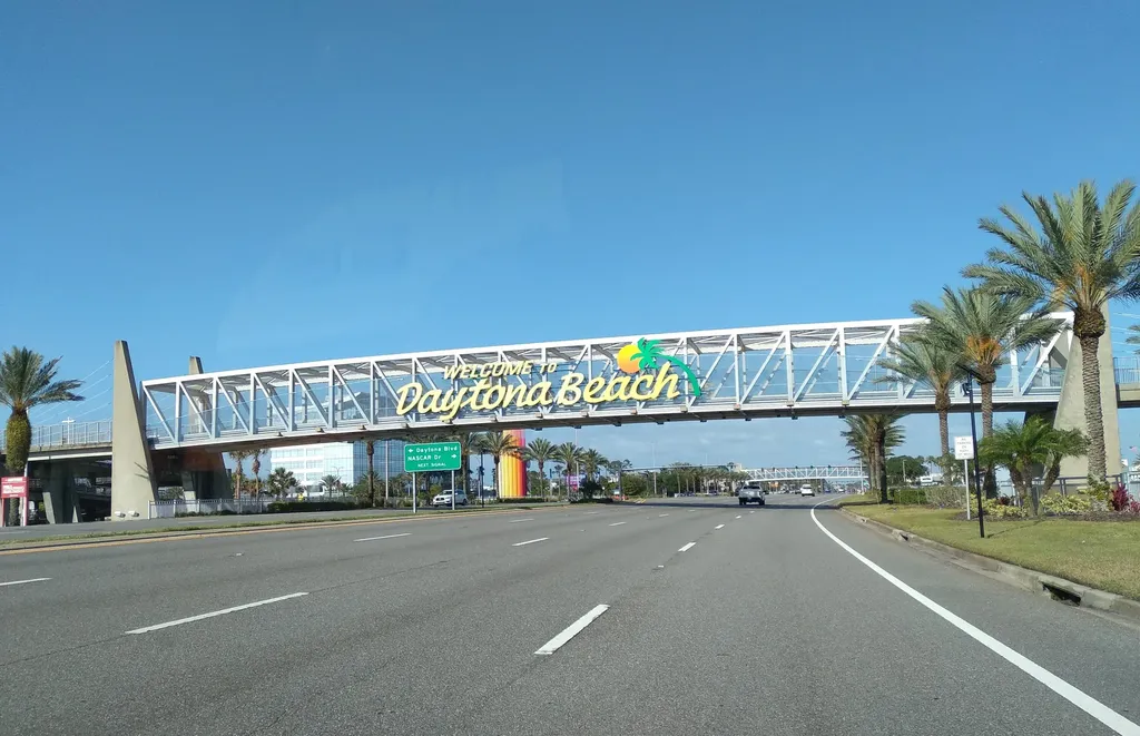 234 Braeburn Circle Daytona Beach FL 32114