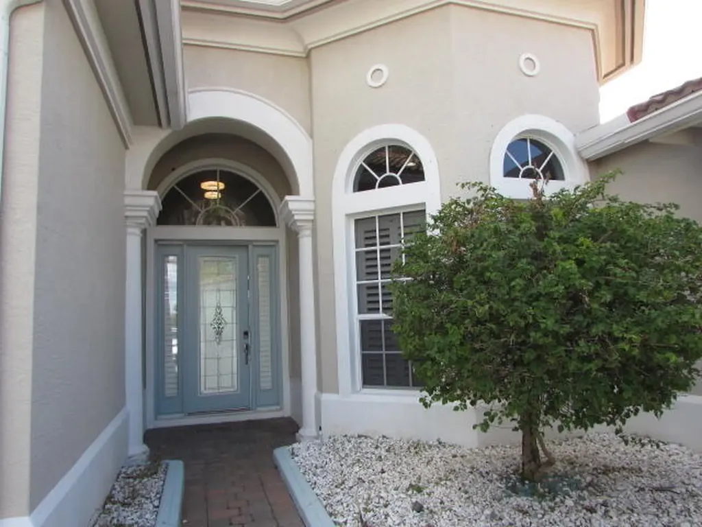 12109 SW Aventino Drive Port St Lucie FL 34987