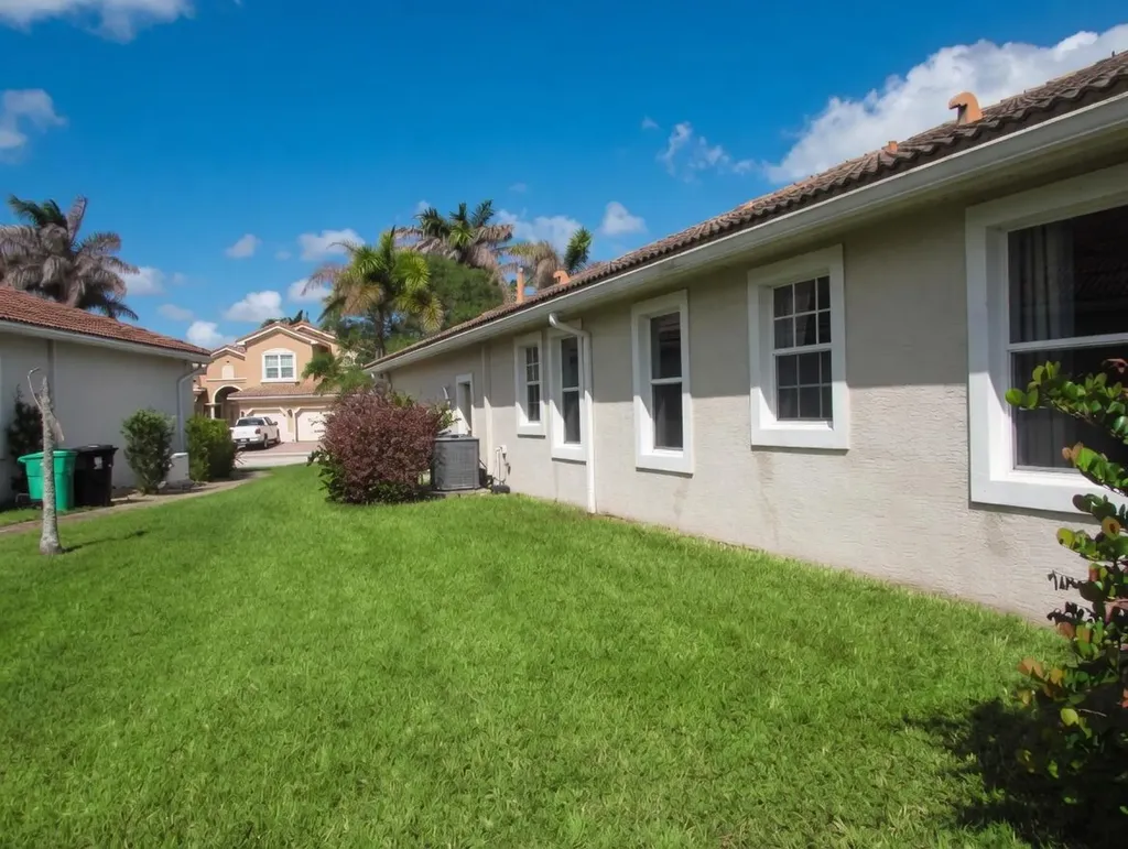 12109 SW Aventino Drive Port St Lucie FL 34987