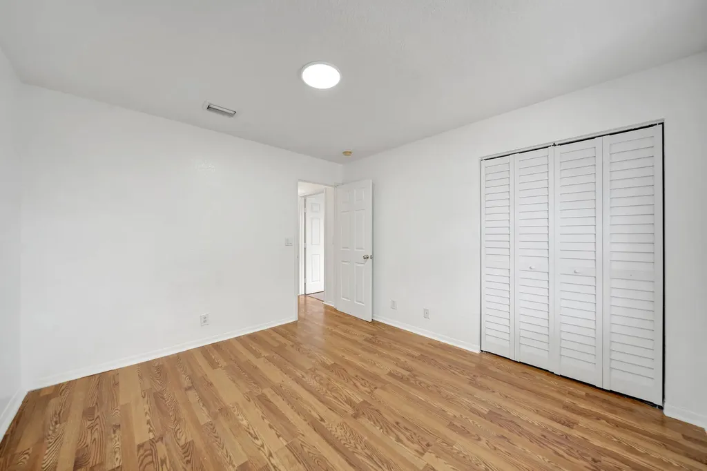 3970 NW 90th Way Sunrise FL 33351