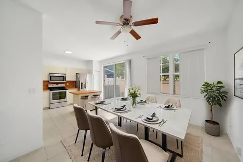 3970 NW 90th Way Sunrise FL 33351