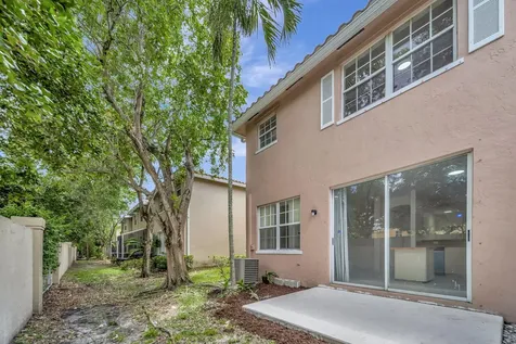3970 NW 90th Way Sunrise FL 33351