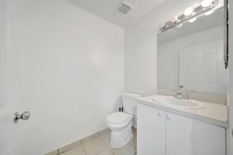 3970 NW 90th Way Sunrise FL 33351