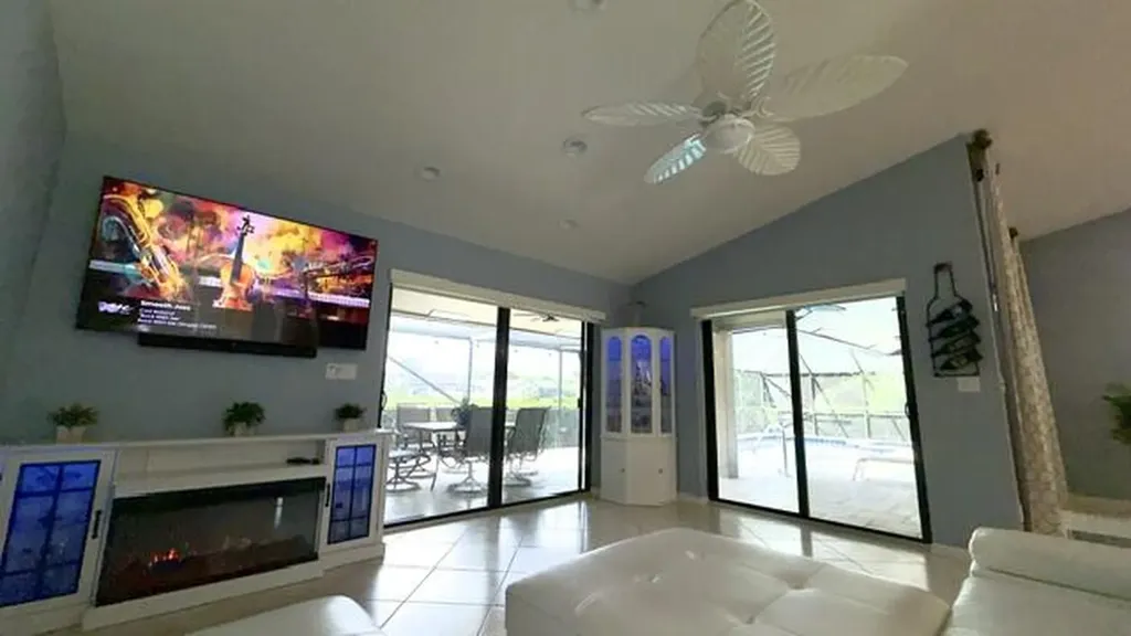 425 Deer Creek Path E Deerfield Beach FL 33442