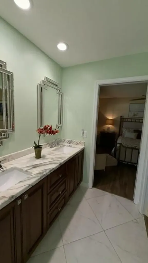 425 Deer Creek Path E Deerfield Beach FL 33442