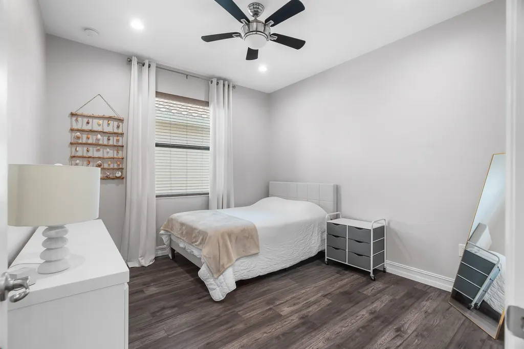 8095 Baltic Amber Delray Beach FL 33446