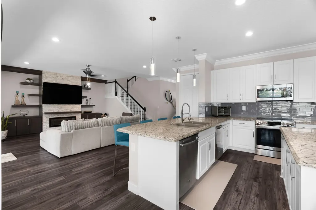 8095 Baltic Amber Delray Beach FL 33446