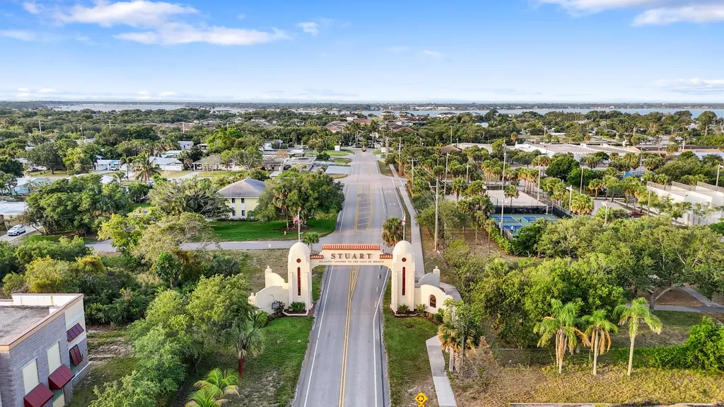 3852 Jefferson Street Stuart FL 34997