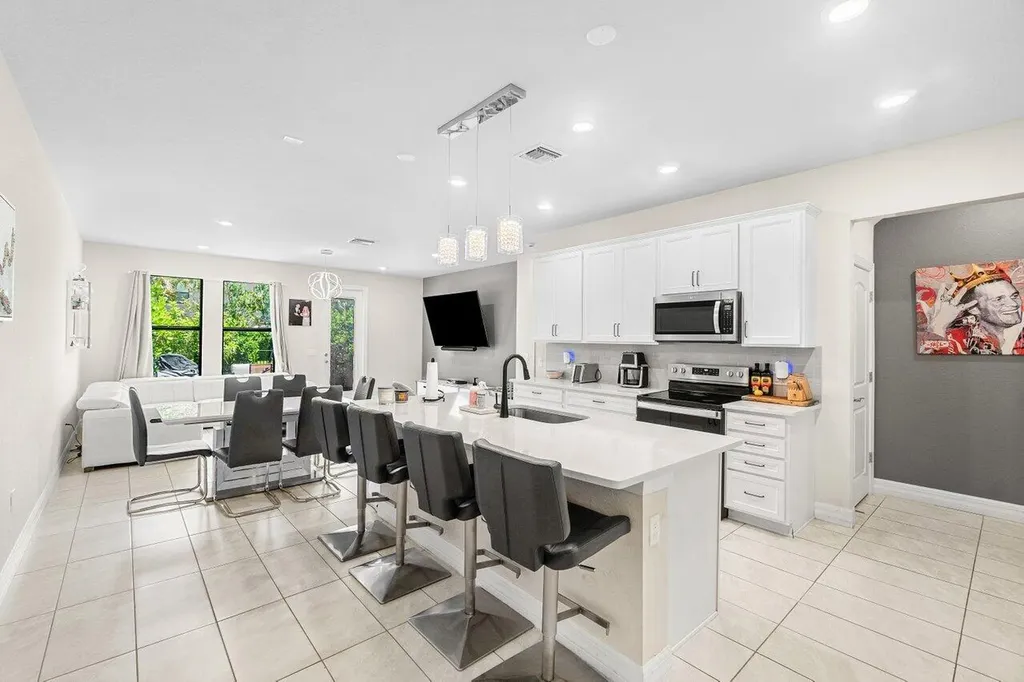 4824 Chantilly Road Lake Worth FL 33467